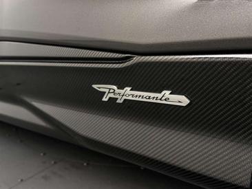 Lamborghini Urus Performante — photo 27