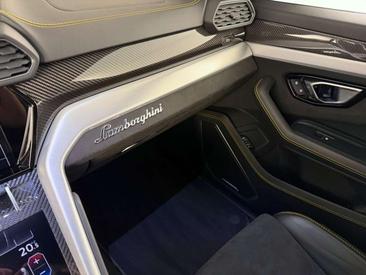 Lamborghini Urus — photo 18