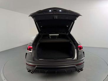 Lamborghini Urus — photo 20