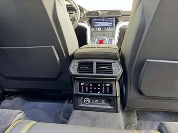 Lamborghini Urus — photo 26