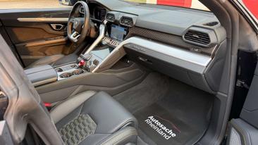 Lamborghini Urus — photo 12