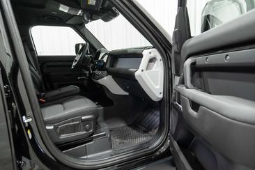 Land Rover Defender 110 Hard Top D250 — photo 15