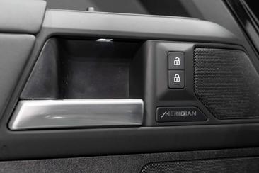 Land Rover Defender 110 Hard Top D250 — photo 28