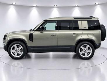 Land Rover Defender 110 P400e — photo 4