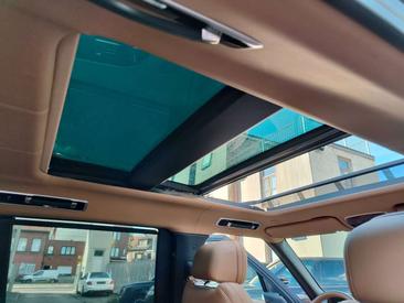 Land Rover Range Rover P440e — photo 14
