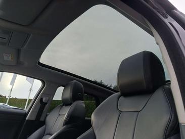 Land Rover Range Rover Evoque Cabriolet Convertible — photo 11