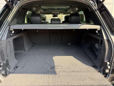 Land Rover Range Rover P460e — photo 9