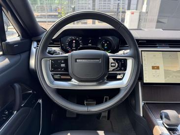 Land Rover Range Rover P460e — photo 16