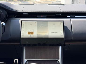 Land Rover Range Rover P460e — photo 20