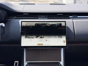 Land Rover Range Rover P460e — photo 21