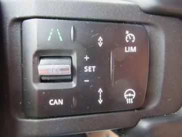 Land Rover Defender 110 P400e — photo 20