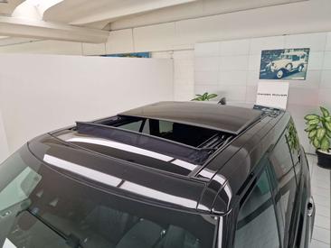 Land Rover Range Rover P565 — photo 23