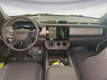 Land Rover Defender P635 — photo 11