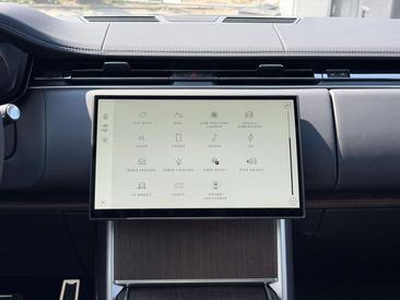 Land Rover Range Rover P460e — photo 24