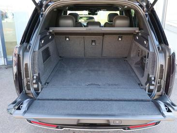 Land Rover Range Rover P460e — photo 15