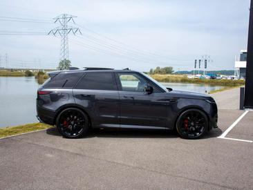 Land Rover Range Rover Sport P550e — photo 26