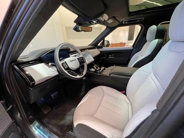 Land Rover Range Rover Sport P550e — photo 3