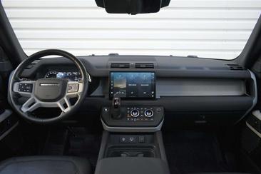 Land Rover Defender 90 D250 MHEV — photo 16