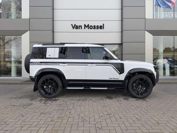 Land Rover Defender 110 Hard Top D250 — photo 4
