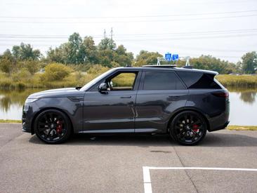 Land Rover Range Rover Sport P550e — photo 29