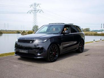 Land Rover Range Rover Sport P550e — photo 30