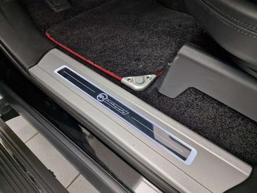 Land Rover Range Rover P565 — photo 43