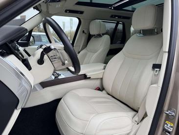 Land Rover Range Rover P440e — photo 5