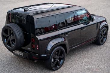 Land Rover Defender 110 P400e — photo 11