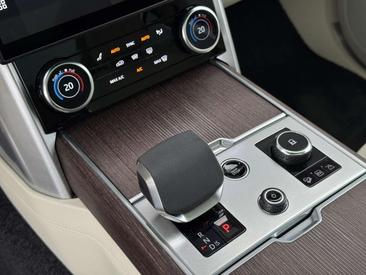 Land Rover Range Rover P440e — photo 10