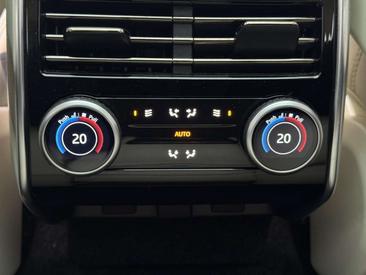 Land Rover Range Rover P440e — photo 13