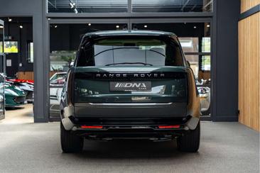 Land Rover Range Rover P460e — photo 4