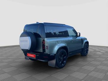 Land Rover Defender 90 D200 MHEV — photo 4