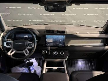 Land Rover Defender 90 D200 MHEV — photo 8