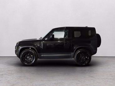 Land Rover Defender 90 D200 MHEV — photo 3