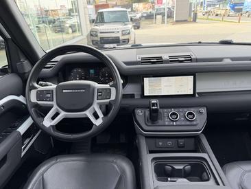Land Rover Defender 110 Hard Top D250 — photo 12