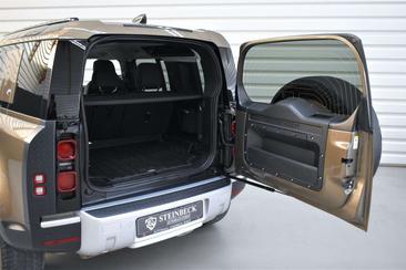 Land Rover Defender 90 D250 MHEV — photo 30
