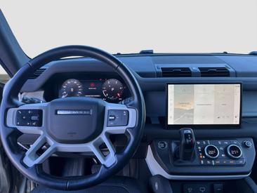 Land Rover Defender 90 D200 MHEV — photo 9