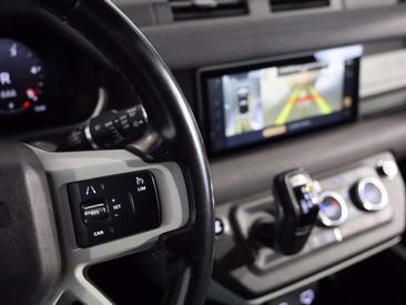 Land Rover Defender 90 D200 MHEV — photo 14