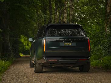 Land Rover Range Rover D350 — photo 19
