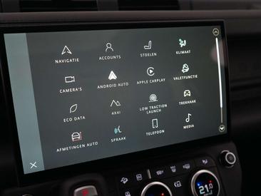 Land Rover Defender 110 P300e — photo 19