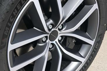 Land Rover Range Rover Sport P550e — photo 11