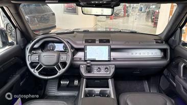 Land Rover Defender 110 P400e — photo 11