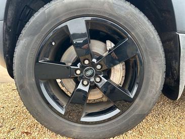 Land Rover Defender 110 D300 MHEV — photo 19