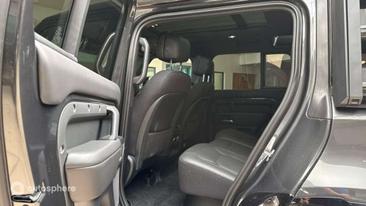 Land Rover Defender 110 P400e — photo 13