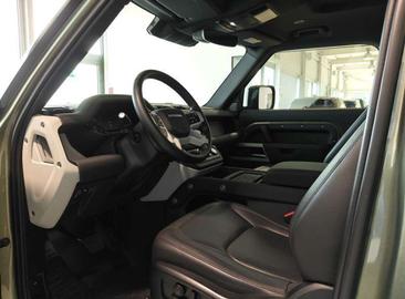 Land Rover Defender 90 D200 MHEV — photo 7