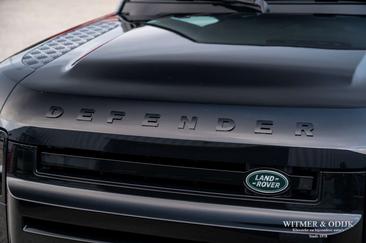 Land Rover Defender 110 P400e — photo 23