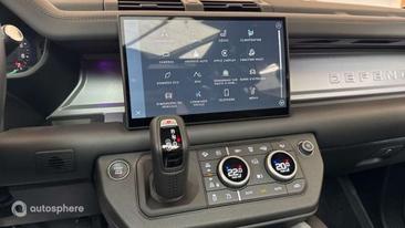 Land Rover Defender 110 P400e — photo 19