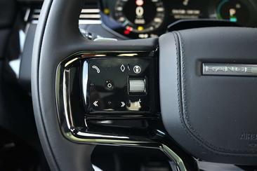 Land Rover Range Rover Sport P550e — photo 17