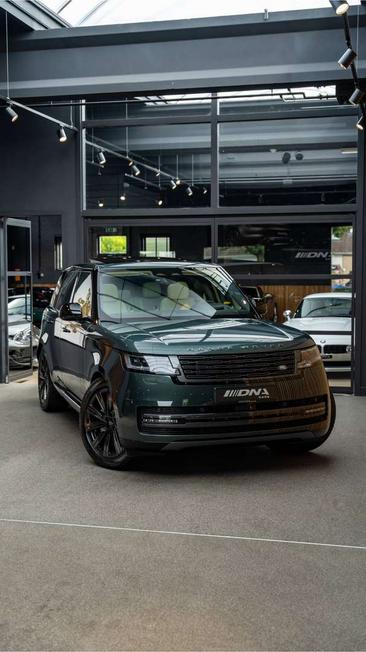 Land Rover Range Rover P460e — photo 18