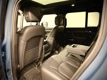 Land Rover Defender 110 Hard Top D250 — photo 30